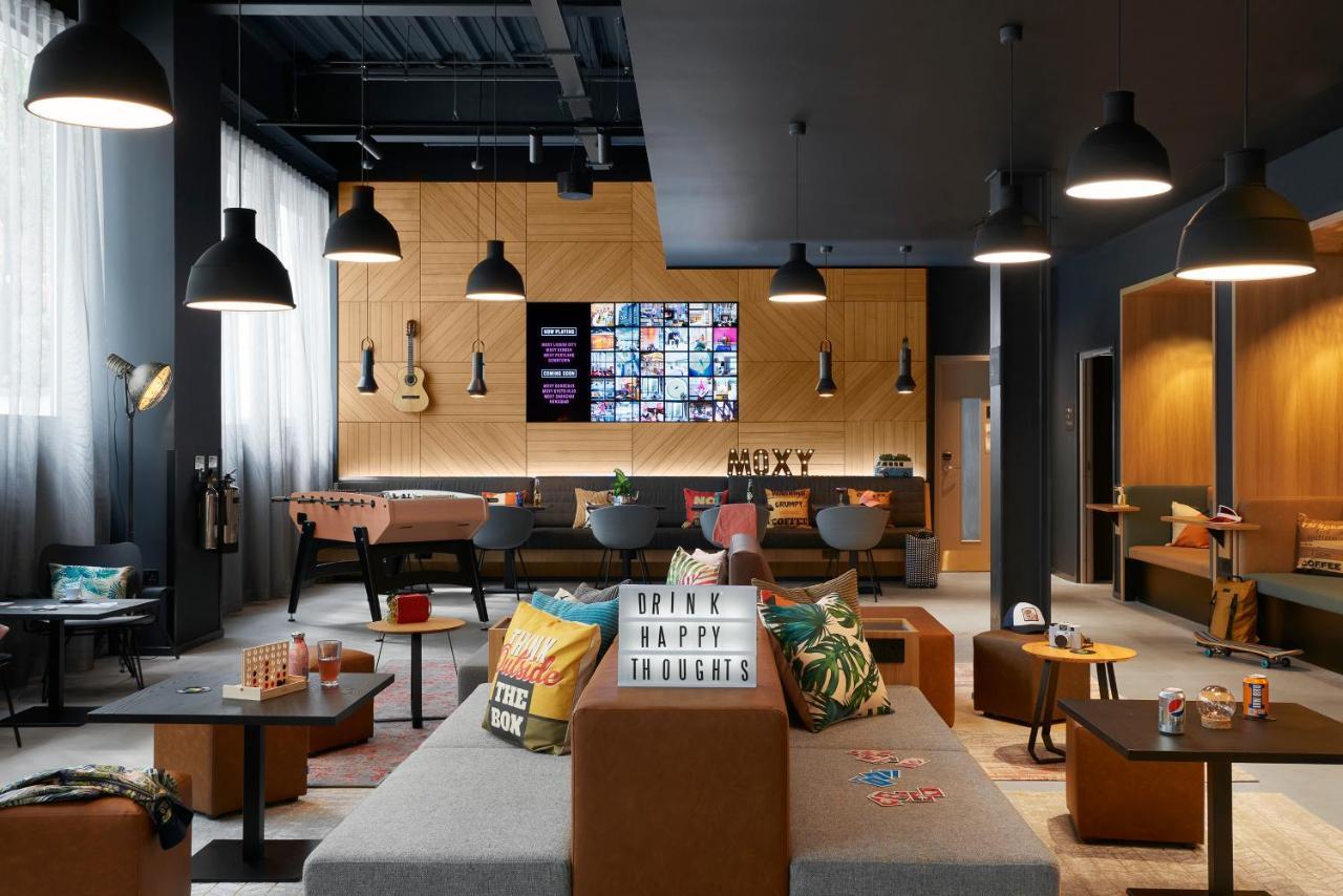 Moxy Milton Keynes Hotel Eksteriør billede